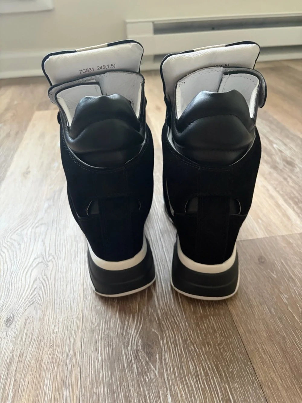 Isabel Marant Black and White Platform Wedge Sneakers - Picture 6 of 7